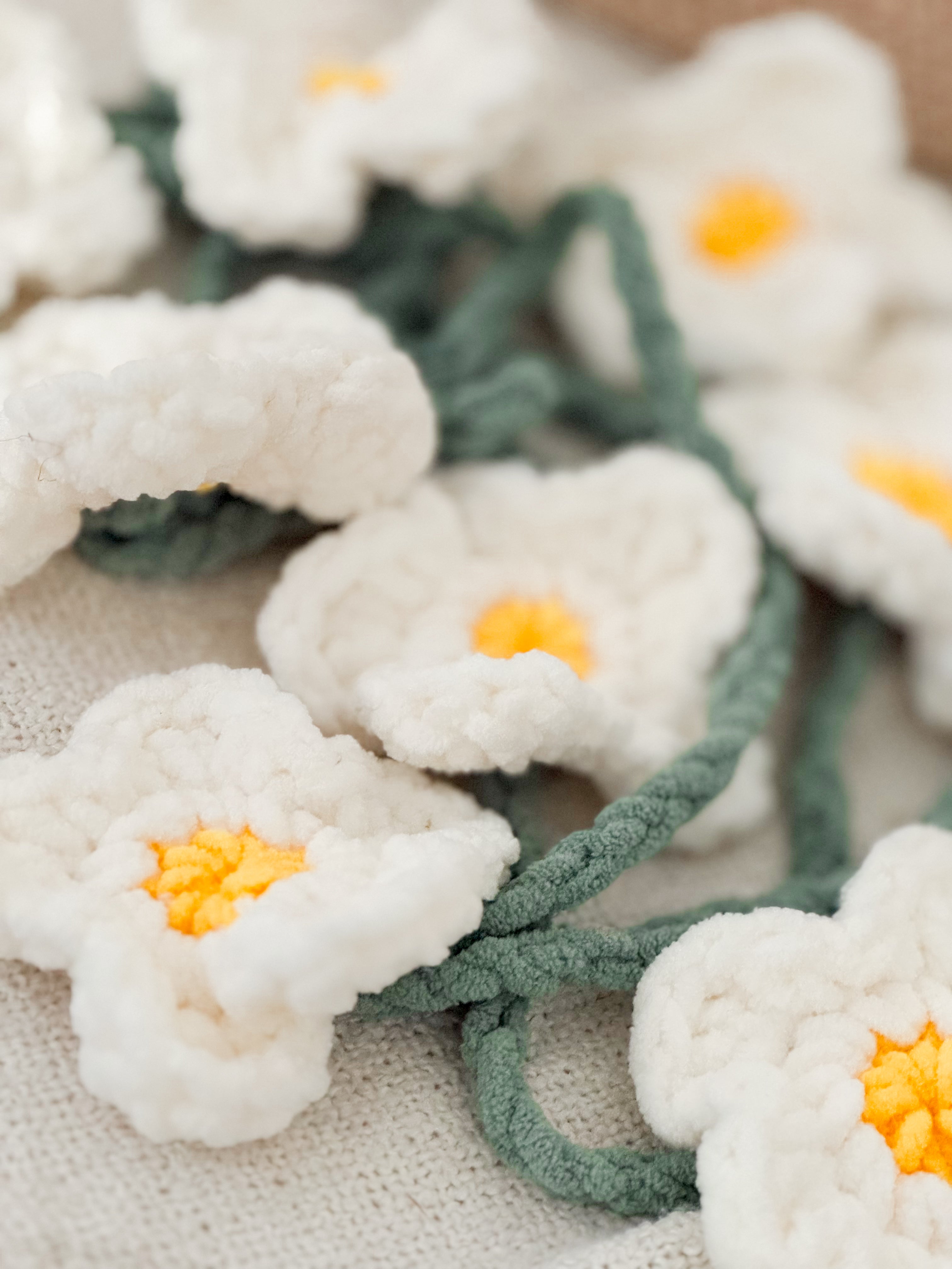 Daisy Chain Garland | Classic Daisy